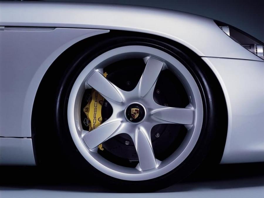  Porsche Carrera GT 2000 года  (фото 19 из 23)